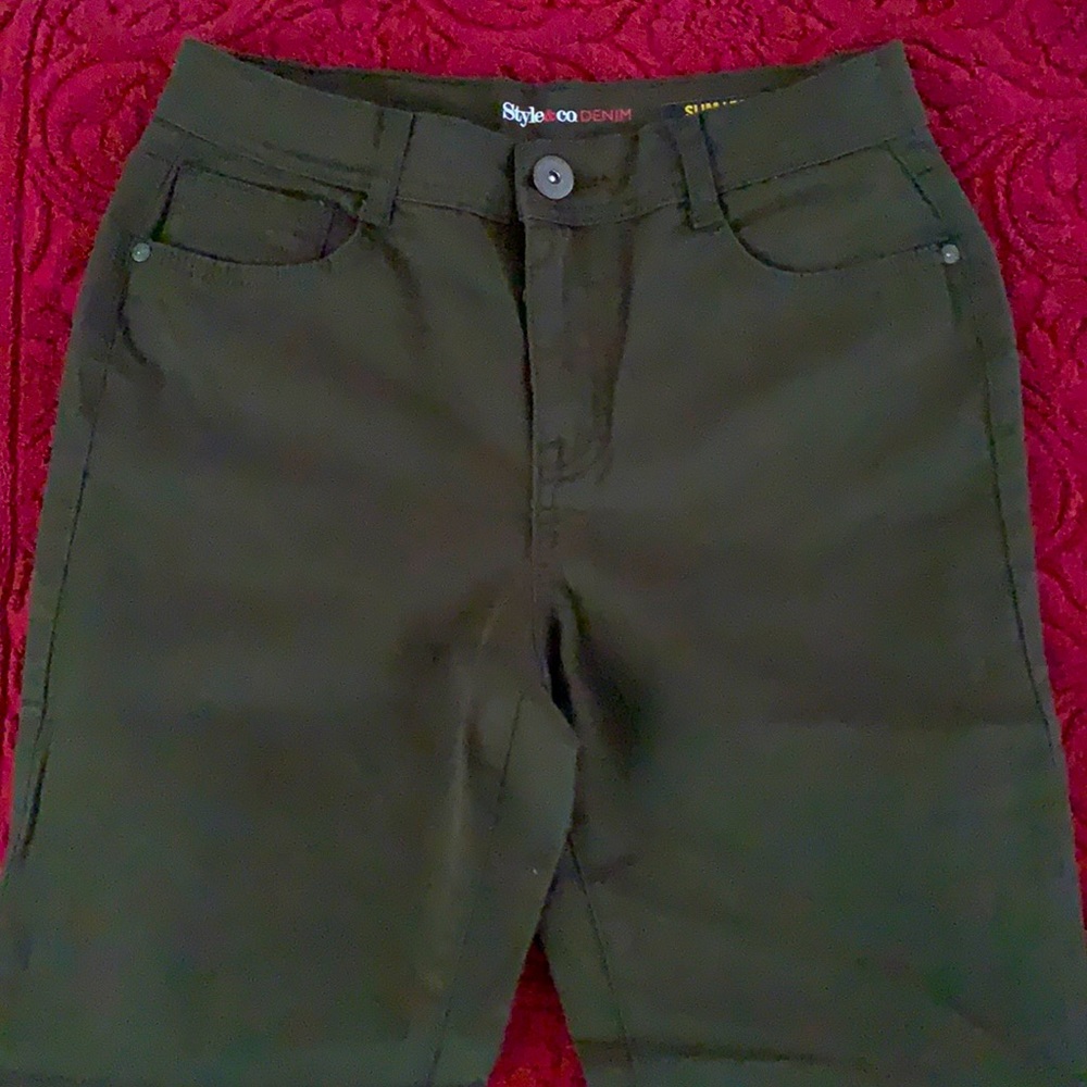 Olive jeans